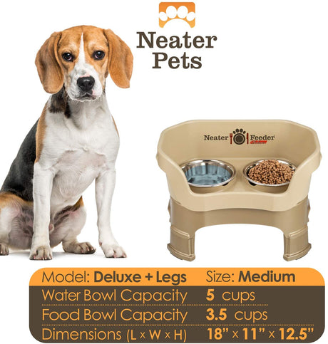 A chart displaying the Deluxe medium with leg extension bowl capacity and dimensions, with a medium-sized dog next to the chart.